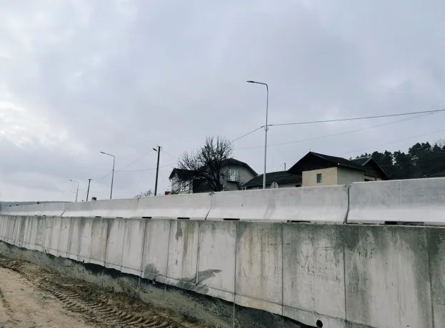 На Тернопільщині на дорозі міжнародного значення стався розмив земляного полотна