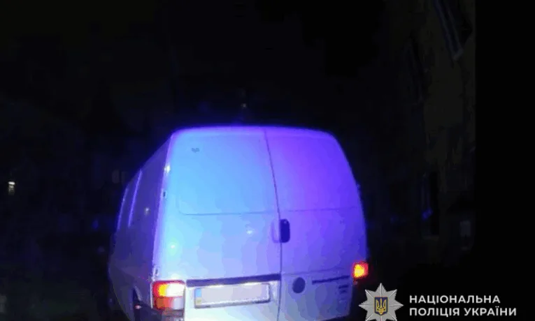 водій тікав