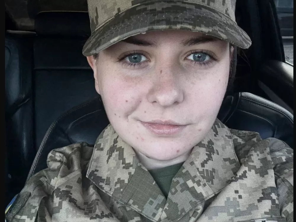 Катерина “Пташка” з Тернопільщини пішла офіційно на контракт в ЗСУ