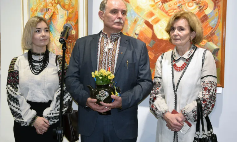 Заслужений художник України Микола Шевчук відкрив у Тернопільському обласному художньому музеї ювілейну персональну виставку