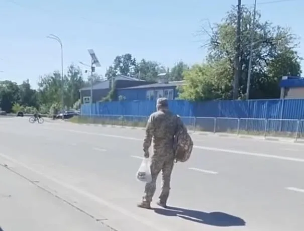 «Встигли!»: волонтерка з Тернопільщини Богданка Барва підвезла пораненого бійця і нагадала, що добро – у наших руках