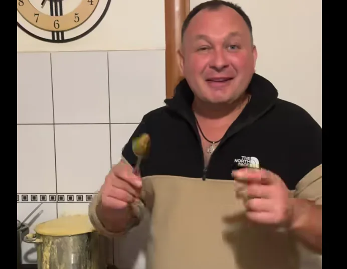 Священник-блогер Олексій Філюк показав, чим завершилися його експерименти з горохом