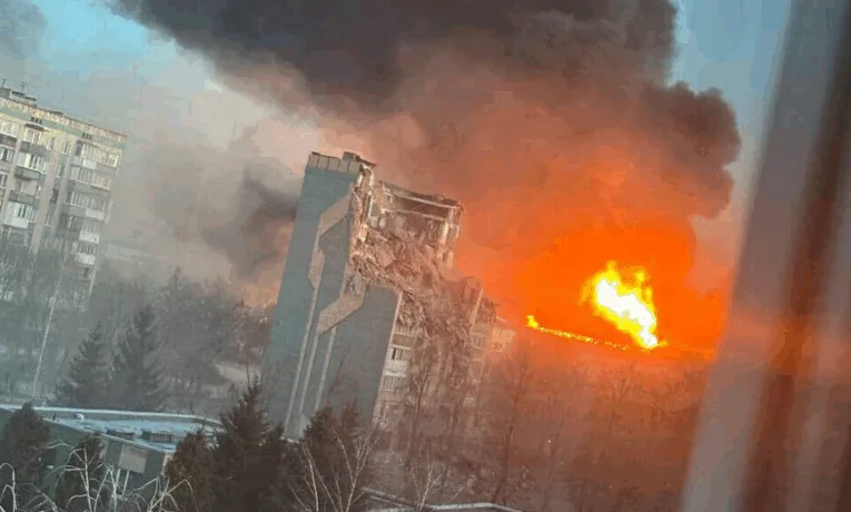 “Прильоти” у Тернополі: пошкоджені будинки, є потерпілі