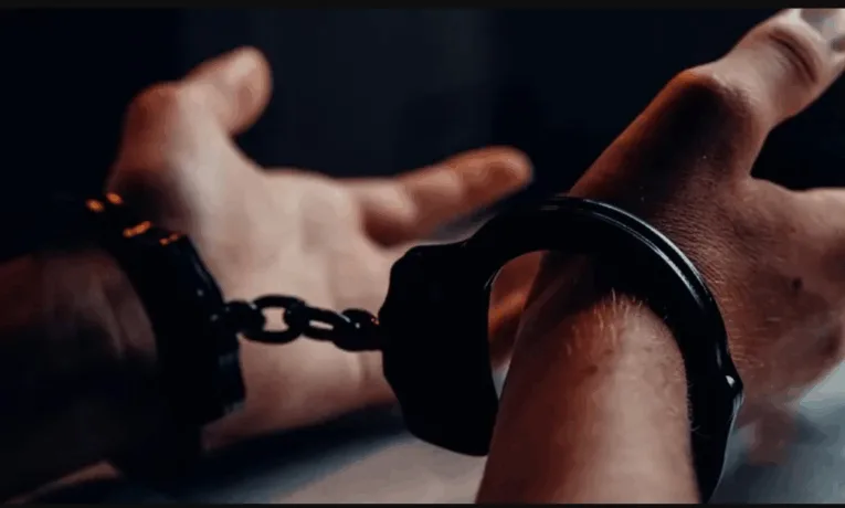 На Тернопільщині чоловік вдарив односельця ножем у спину