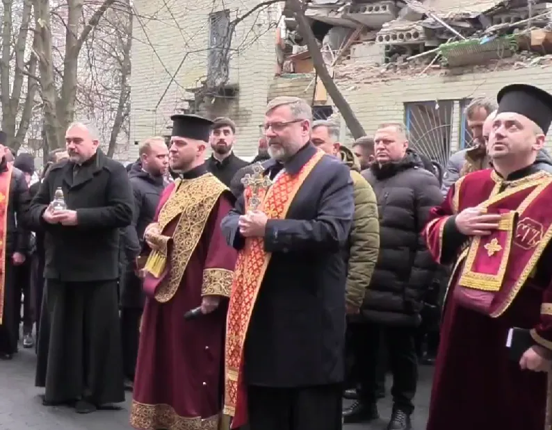 Глава УГКЦ Святослав Шевчук у Тернополі на панахиді не зміг стримати сліз