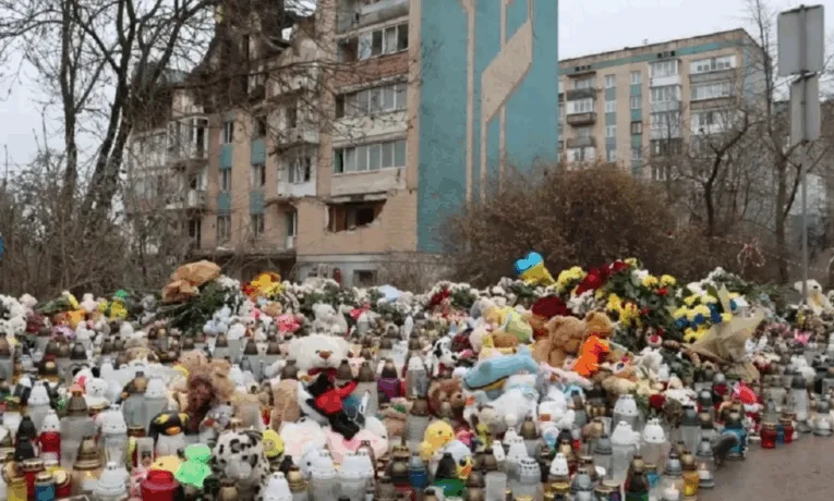 У Тернополі демонтують будинок на Стуса