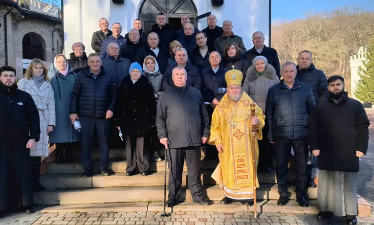 Молитва за Україну: працівники Тернопільської споживспілки відвідали Зарваницю