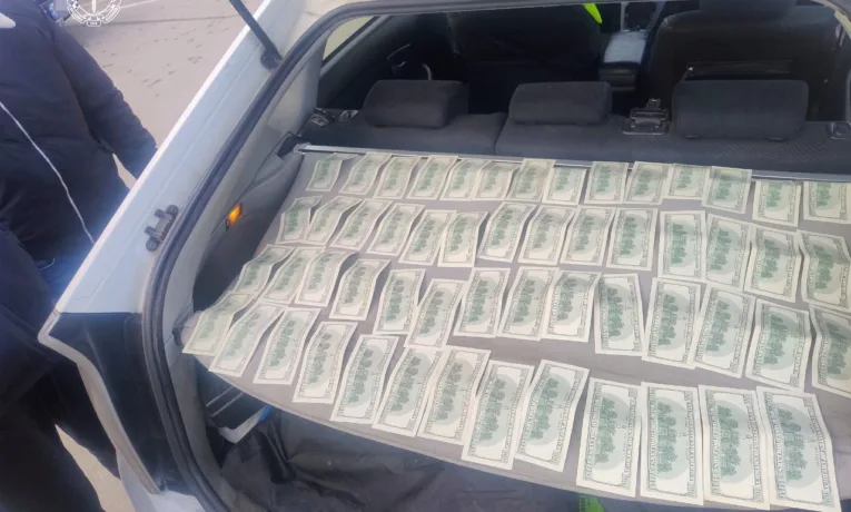 5500 доларів за зняття з обліку в системі «Оберіг»: тернополянина підозрюють у впливі на посадовців ТЦК