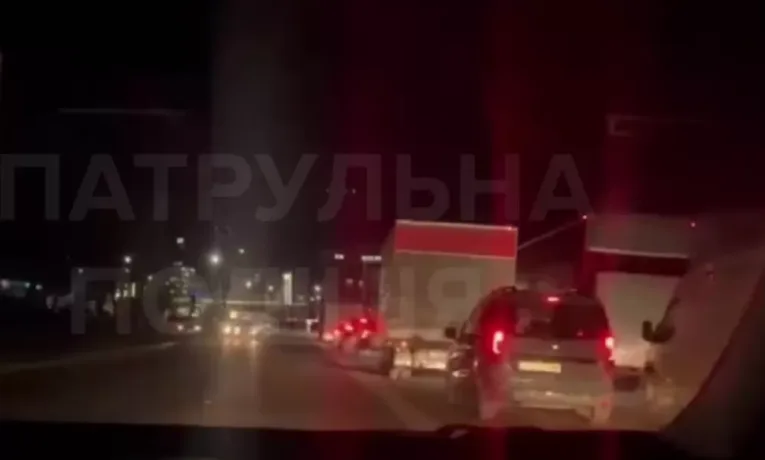 У Зборові патрульні супроводили породіллю до лікарні