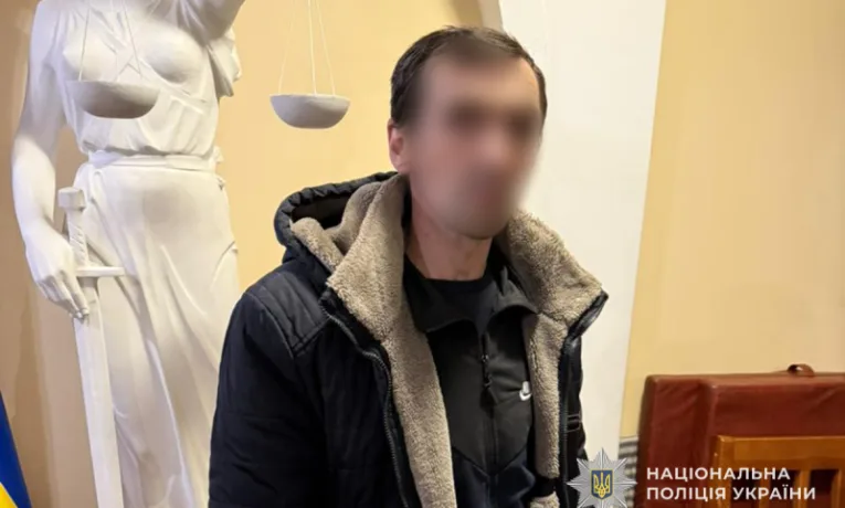 У Тернополі затримали чоловіка, який обікрав лікарняну палату