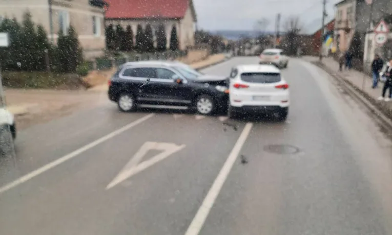 ДТП в центрі Бережан: зіштовхнулись дві автівки