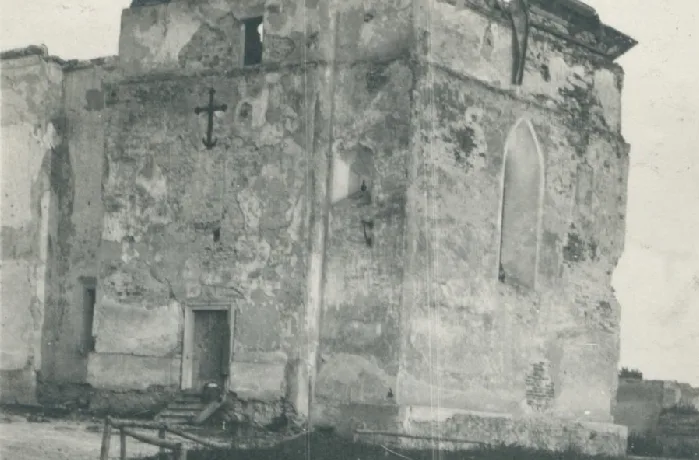 Завалівський замок — втрачена оборонна споруда Тернопільщини на фото 1917 року