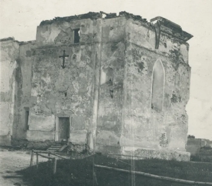 Завалівський замок — втрачена оборонна споруда Тернопільщини на фото 1917 року