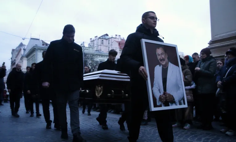 У Львові прощаються зі Степаном Гігою