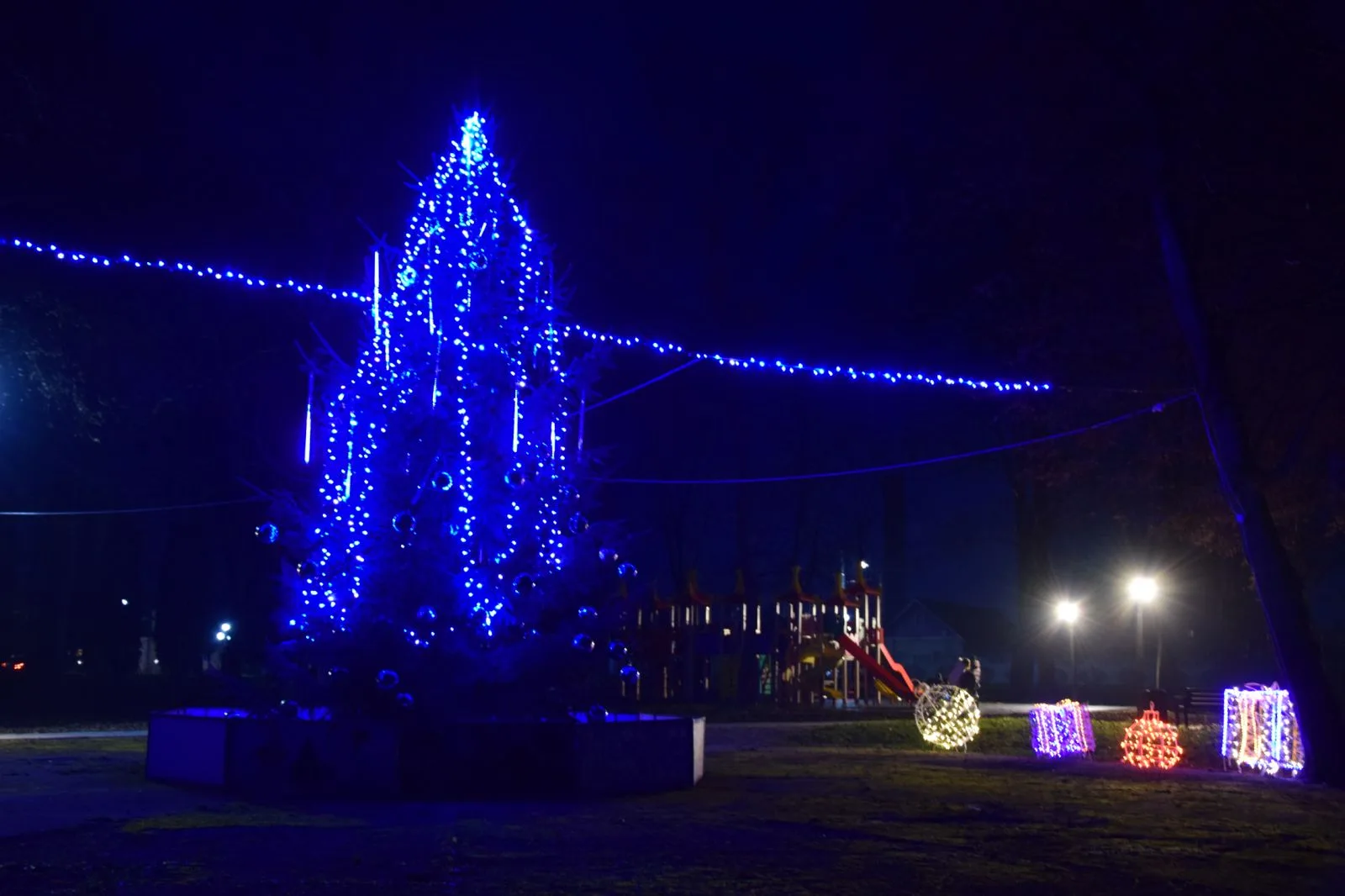 новорічна ялинка