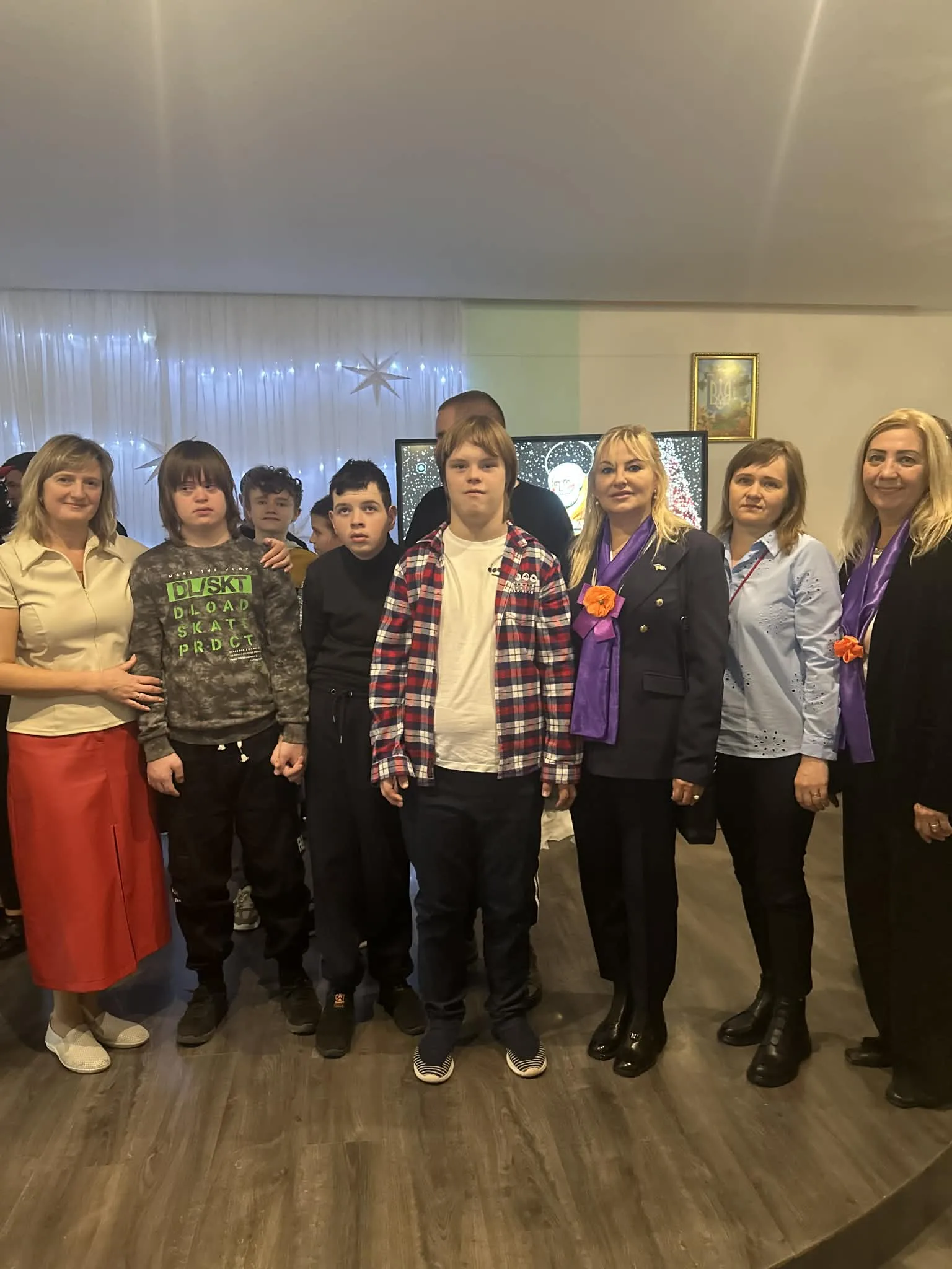 Асоціація жінок України “Дія.Тернопіль” передала сучасне спортивне обладнання для дітей з особливими освітніми потребами