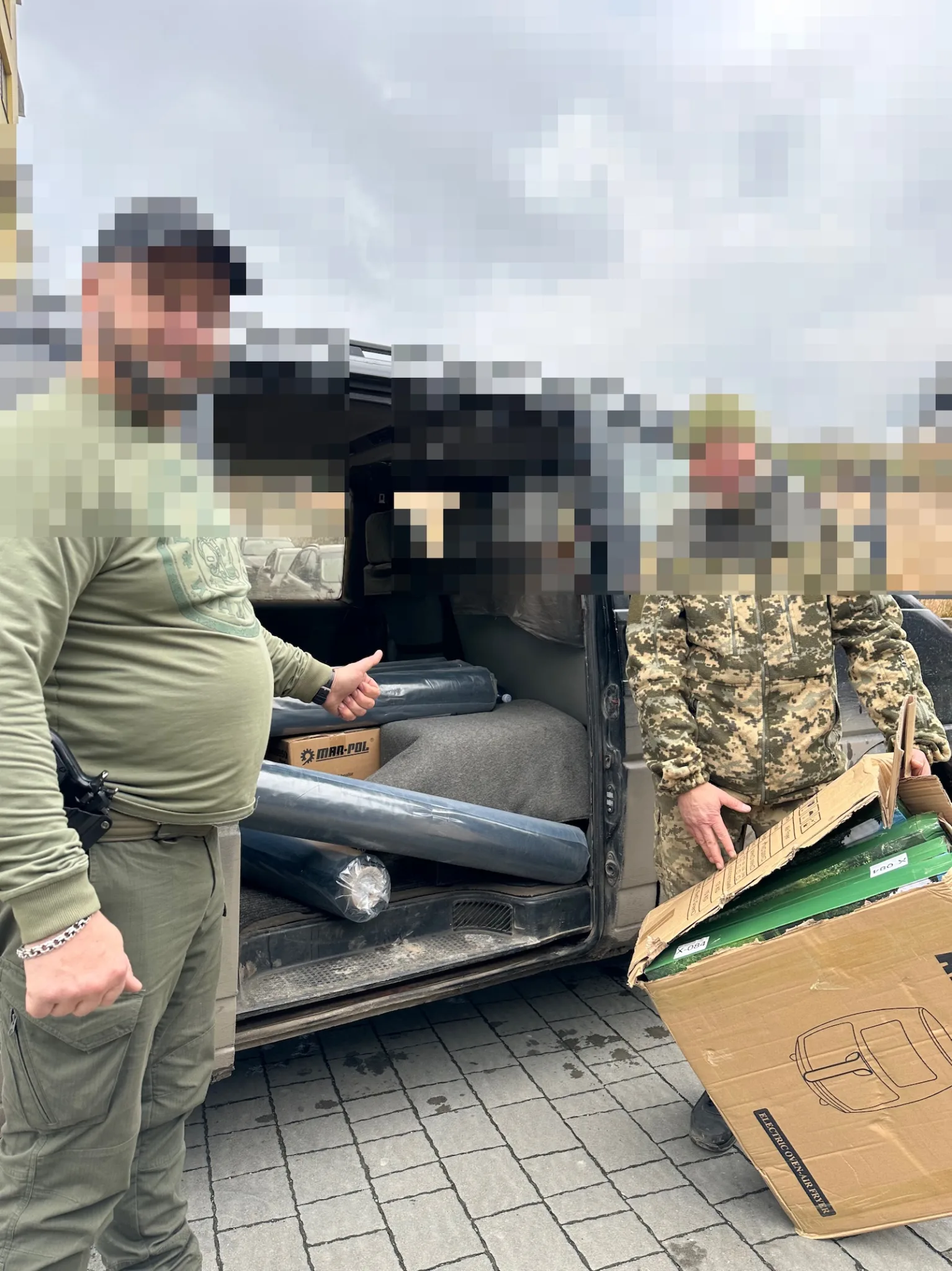 «Українська команда» Тернопільщини передала допомогу воїнам 160-ї бригади