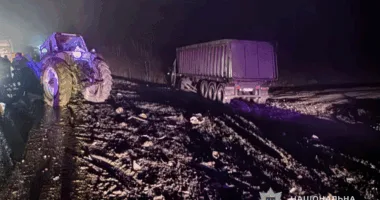 врізався в трактор