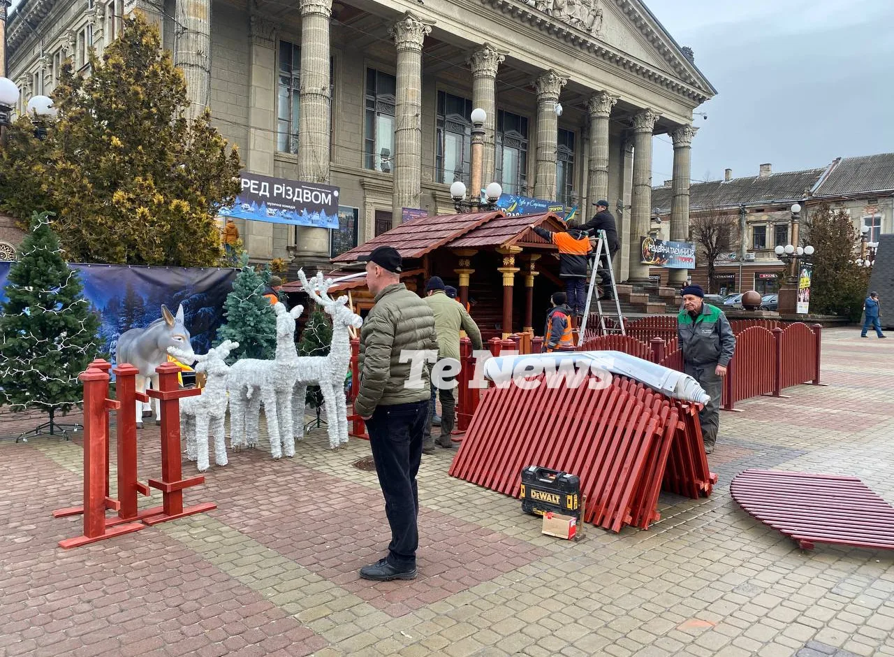 У Тернополі освятять шопку, що цьогоріч замінить головну ялинку міста