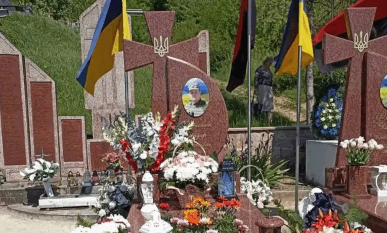 Скандал у Чорткові: міський голова не виконує обіцянку та не виплачує компенсації за пам’ятники