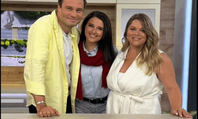 Чортків’янка Яна Козаченко викладає англійську у «Сніданку з 1+1»