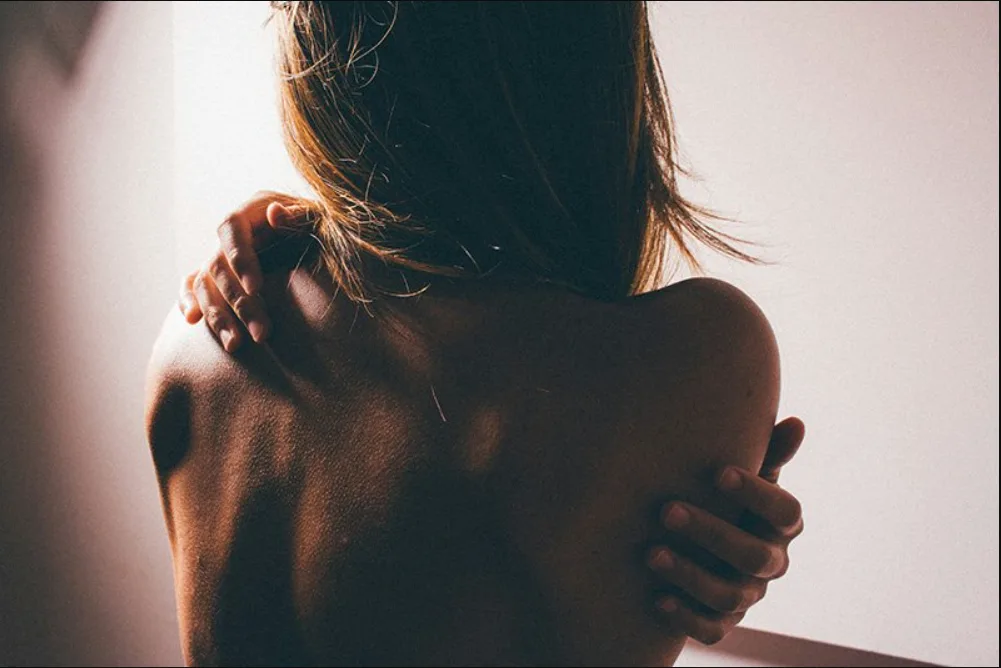 На Тернопільщині чоловік через ревнощі розсилав інтимні відео колишньої