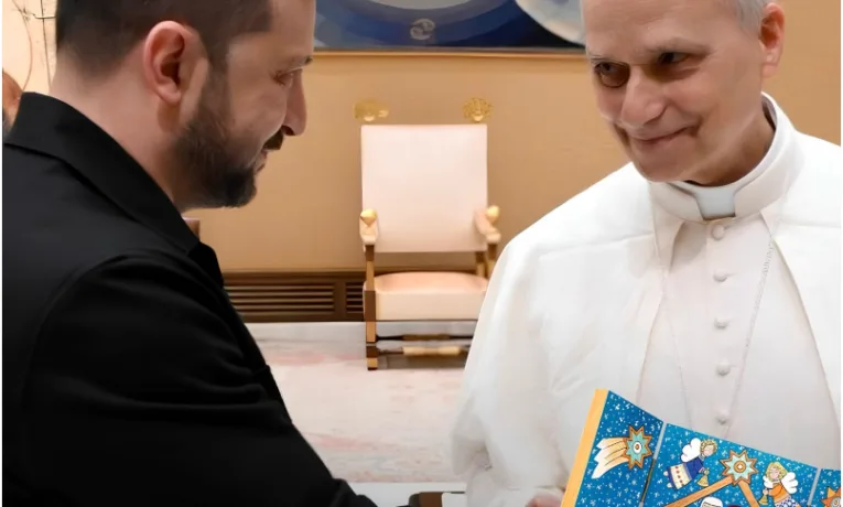 Шопка з Тернопільщини була представлена під час аудієнції Зеленського у Папи Римського