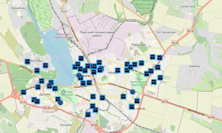 Де у Тернополі можна набрати води: перелік колонок-качалок