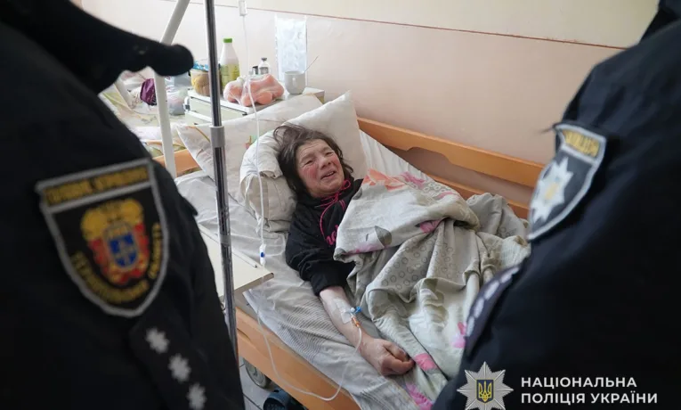 На Тернопільщині врятували життя жінці, яка замерзала у власному будинку