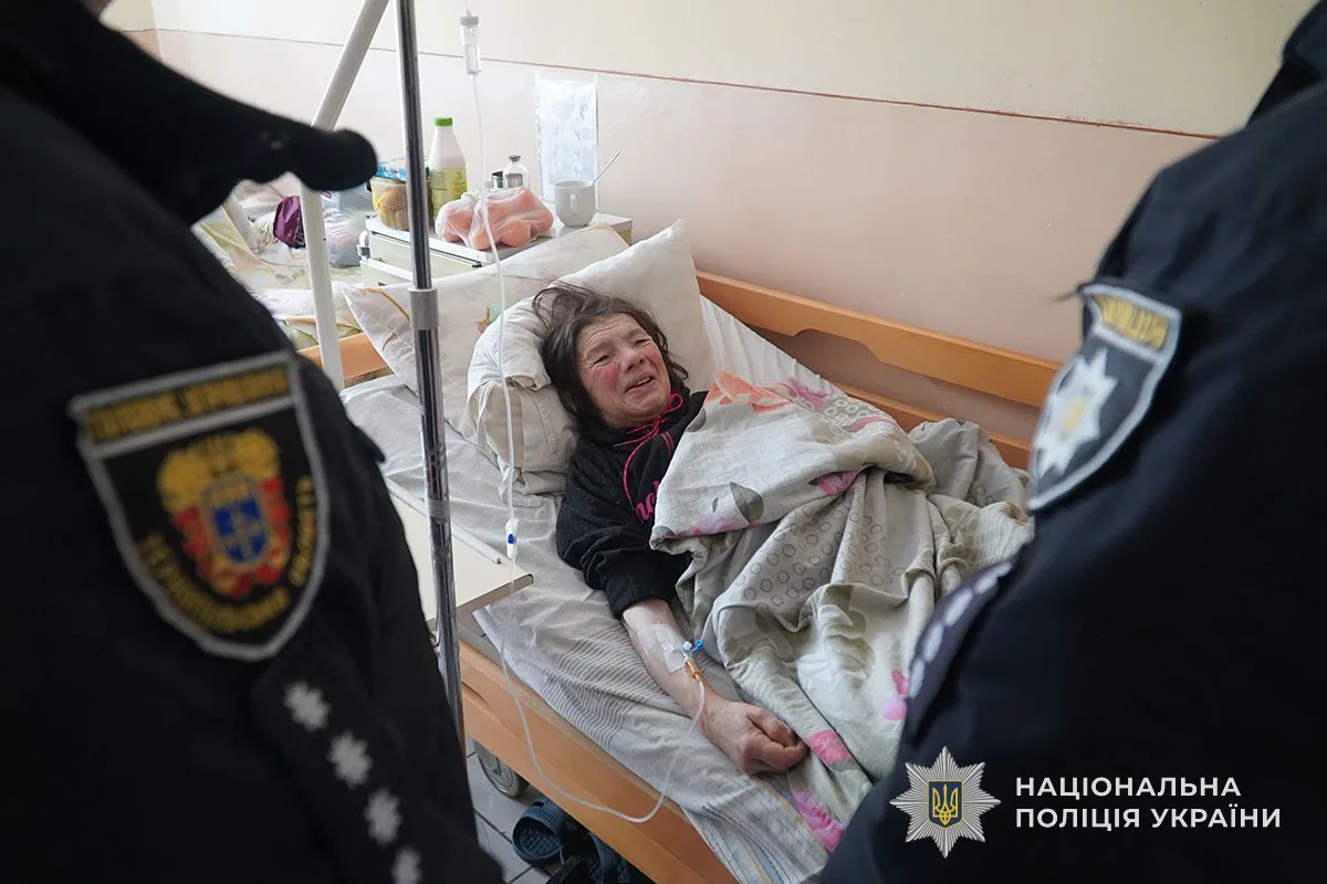 На Тернопільщині врятували життя жінці, яка замерзала у власному будинку