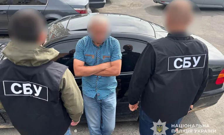 У Тернополі директор коледжу отримав 500 доларів за «допомогу» мобілізованому