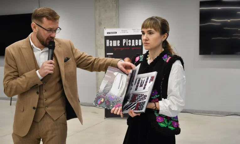 У Тернополі зібрали 175 тисяч гривень для артилеристів: благодійне «Наше Різдво» об’єднало містян