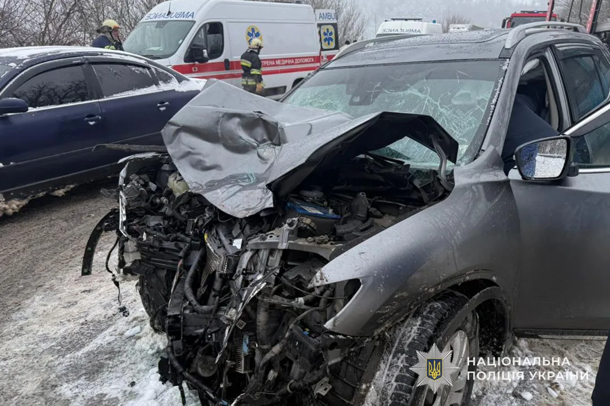 На Тернопільщині зіткнулося чотири автомобілі