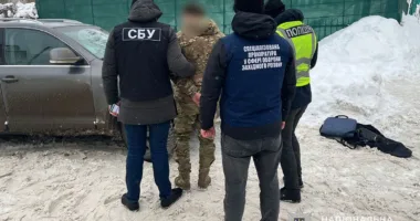 Скандал у Кременці: посадовця ТЦК затримали після інциденту з побиттям військового