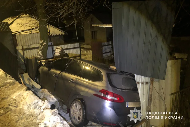 На Тернопільщині у ДТП потрапила жінка з двома дітьми