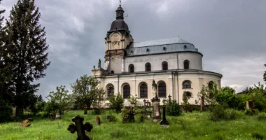 Костел у Микулинцях