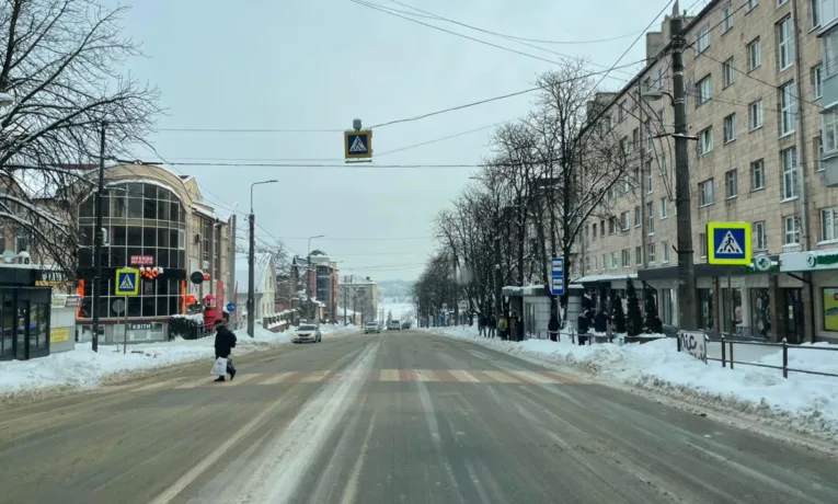 Тернопіль в основному розчищений: на дорогах подекуди залишається ожеледиця