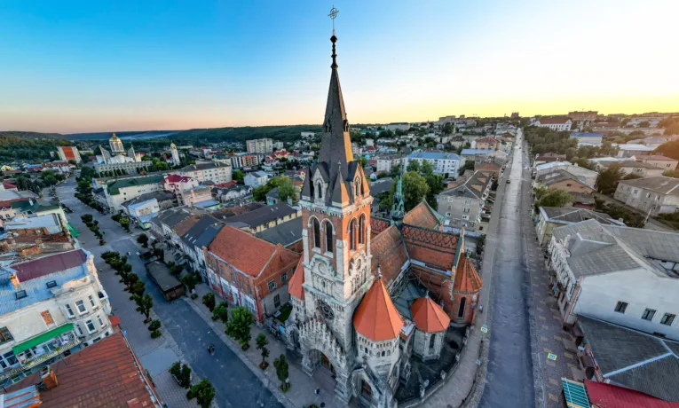 Масштабна реконструкція: у Чорткові планують капітально відремонтувати розв’язку біля Домініканського костелу