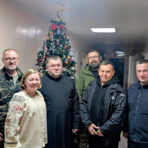 Святвечір із воїнaми: Миколa Люшняк відвідaв військових нa сході