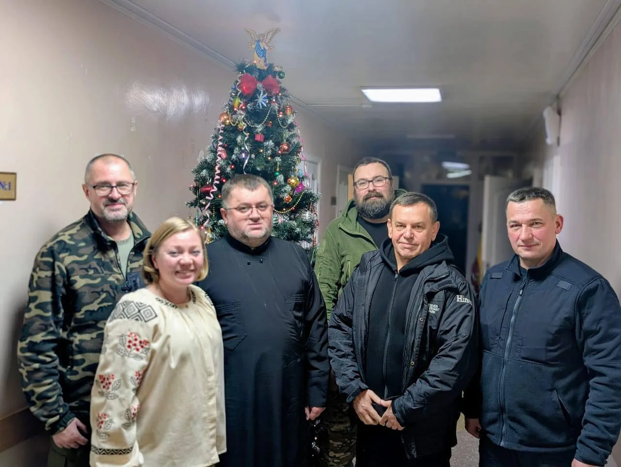 Святвечір із воїнaми: Миколa Люшняк відвідaв військових нa сході