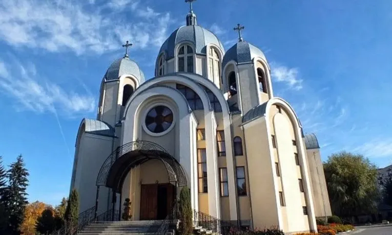 Розклад богослужінь та графік освячення води на Водохреще у храмах Тернополя