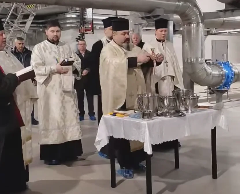 У Тернополі з кранів тече освячена вода на Водохреще