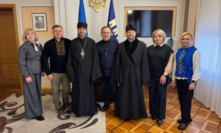 Митрополит Нестор освятив приміщення Тернопільської ОВА у свято Хрещення Господнього