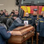 У Підгайцях попрощалися з рятувальниками Василем Танасишиним та Романом Гнатівим, які загинули в ДТП