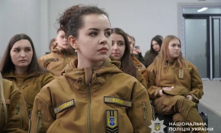 студенти ЗУНУ