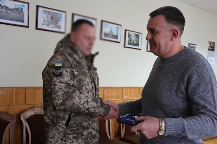 Голова Бучацької громади Віталій Фреяк отримав відзнаку Головнокомандувача ЗСУ Сирського