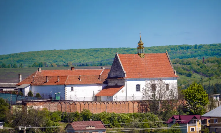 Монастир бернардинців