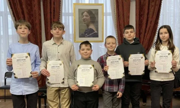 Конкурс «Народні барви»