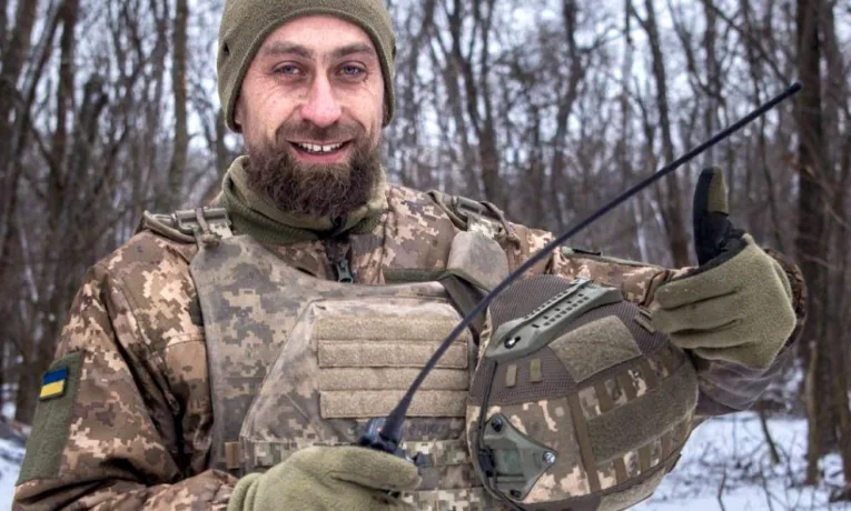 Від десантника до артилериста: Руслан із Лохвиці про полювання на ворожі «Гіацинти» та відповідальність за свій розрахунок