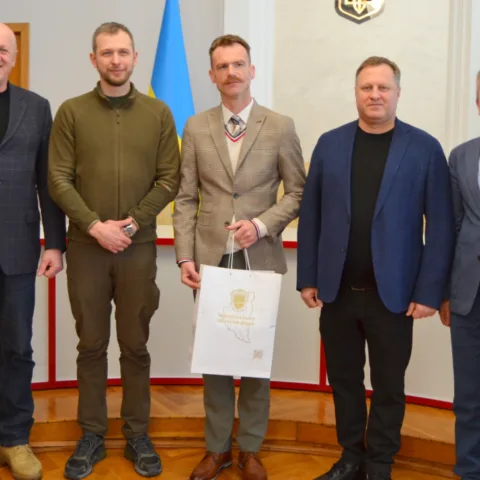 міжнародна співпраця